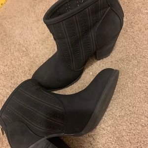 Women’s booties heels